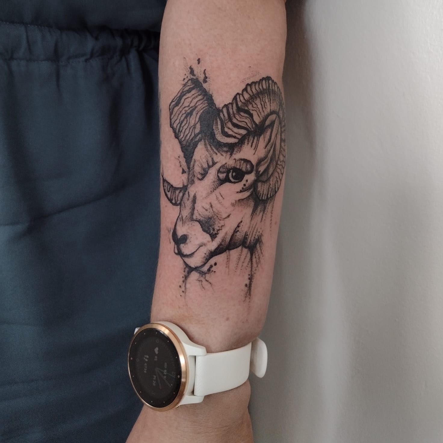 Tatuaż o wielkości 15-20cm
